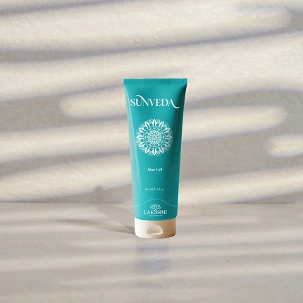 Sunveda Aloe Gel - Gel Riparatore al Succo di Aloe, per viso e corpo - Gel Riparatore al Succo di Aloe, per viso e corpo  Mantiene a lungo una bella abbronzatura e una pelle luminosa