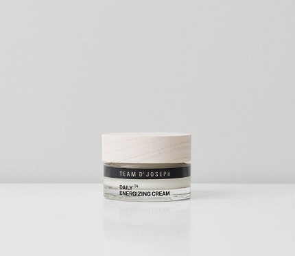 DAILY ENERGIZING CREAM - Crema viso rivitalizzante Adatto a una pelle pallida e poco vitale con mancanza di tono ed elasticità, pelle dell'uomo